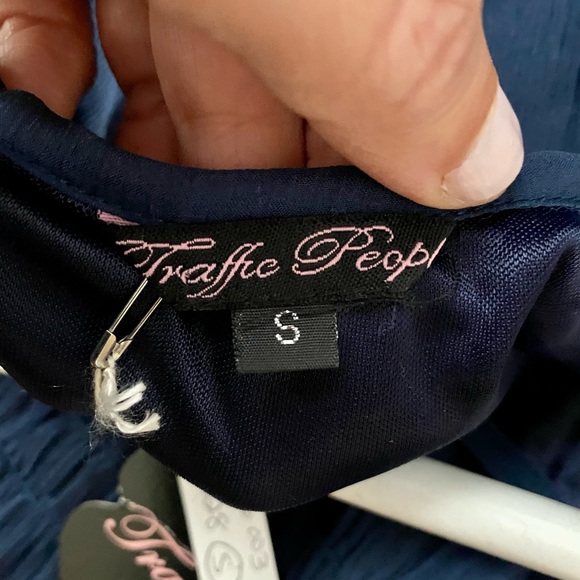 TRAFFIC NWT SZ S NAVY LINED DRESS W LACE SLEEVES - Picture 12 of 12